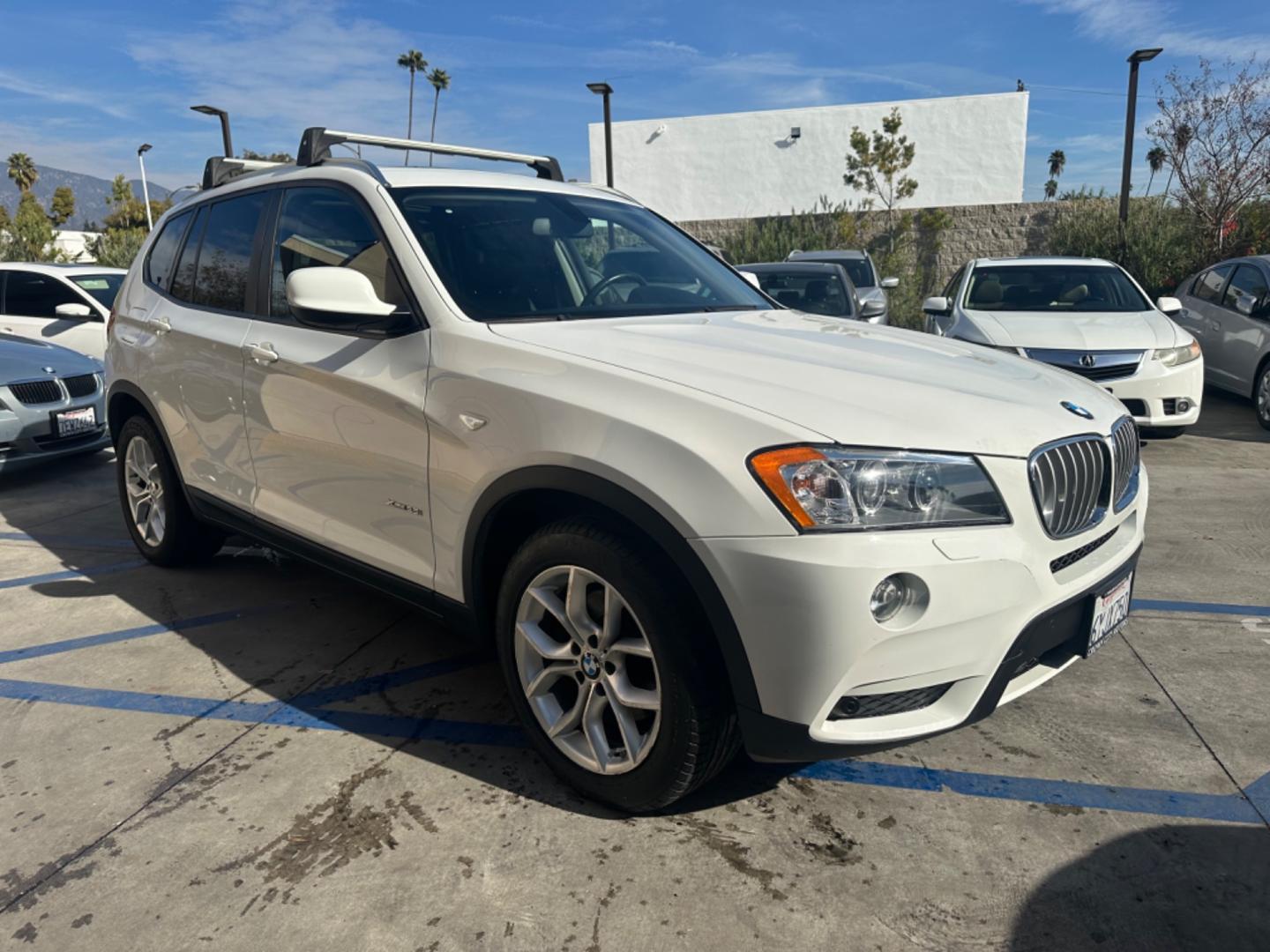 2013 WHITE BMW X3 xDrive28i (5UXWX9C52D0) with an 3.0L L6 DOHC 24V engine, 8-Speed Automatic transmission, located at 30 S. Berkeley Avenue, Pasadena, CA, 91107, (626) 248-7567, 34.145447, -118.109398 - Crown City Motors is a used “Buy Here Pay Here” car dealer in Pasadena CA. “Buy Here Pay Here” financing, means that when you purchase your vehicle from our dealership, that you make the payments to the dealership as well. We do not need the banks approval to get you approved for a used auto - Photo#13